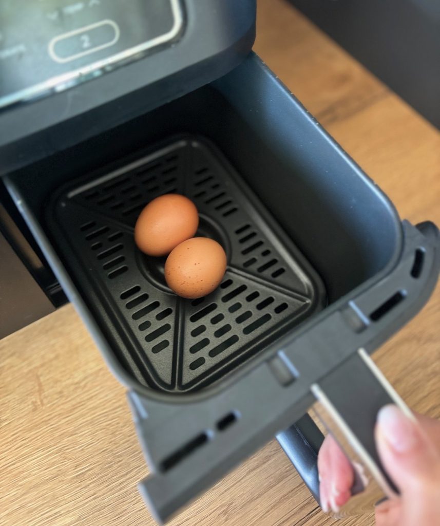 Eier kochen in der Heißluftfritteuse - Wie der AirFryer mehrere Küchengeräte ersetzen kann