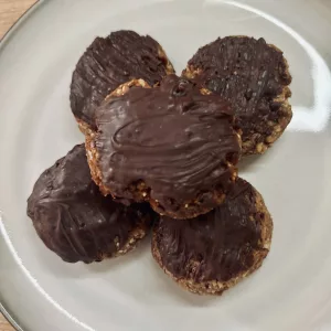 Weihnachtliches Lebkuchen Rezept ohne Zucker - in 30 Minuten fertig!